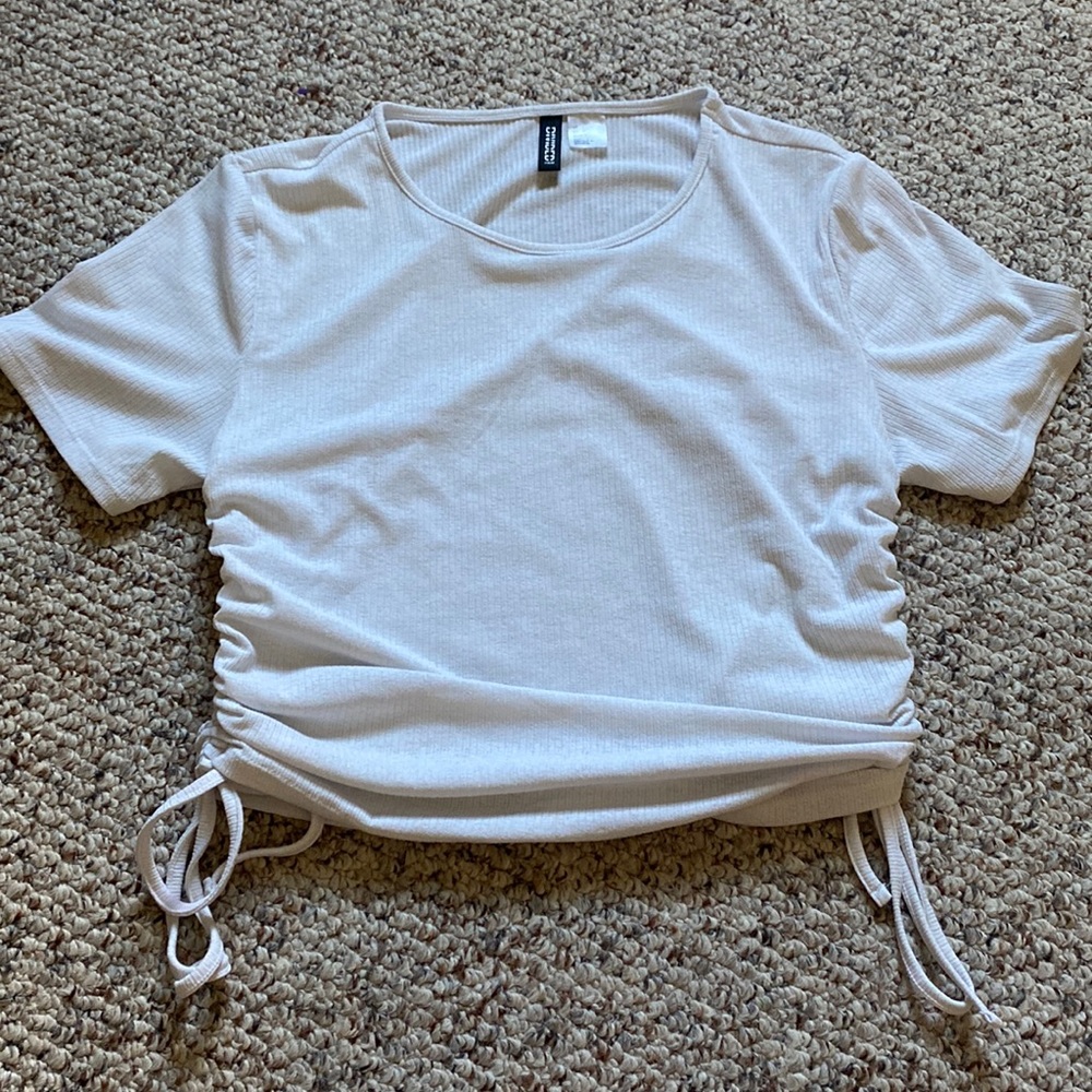 Whits tee shirt